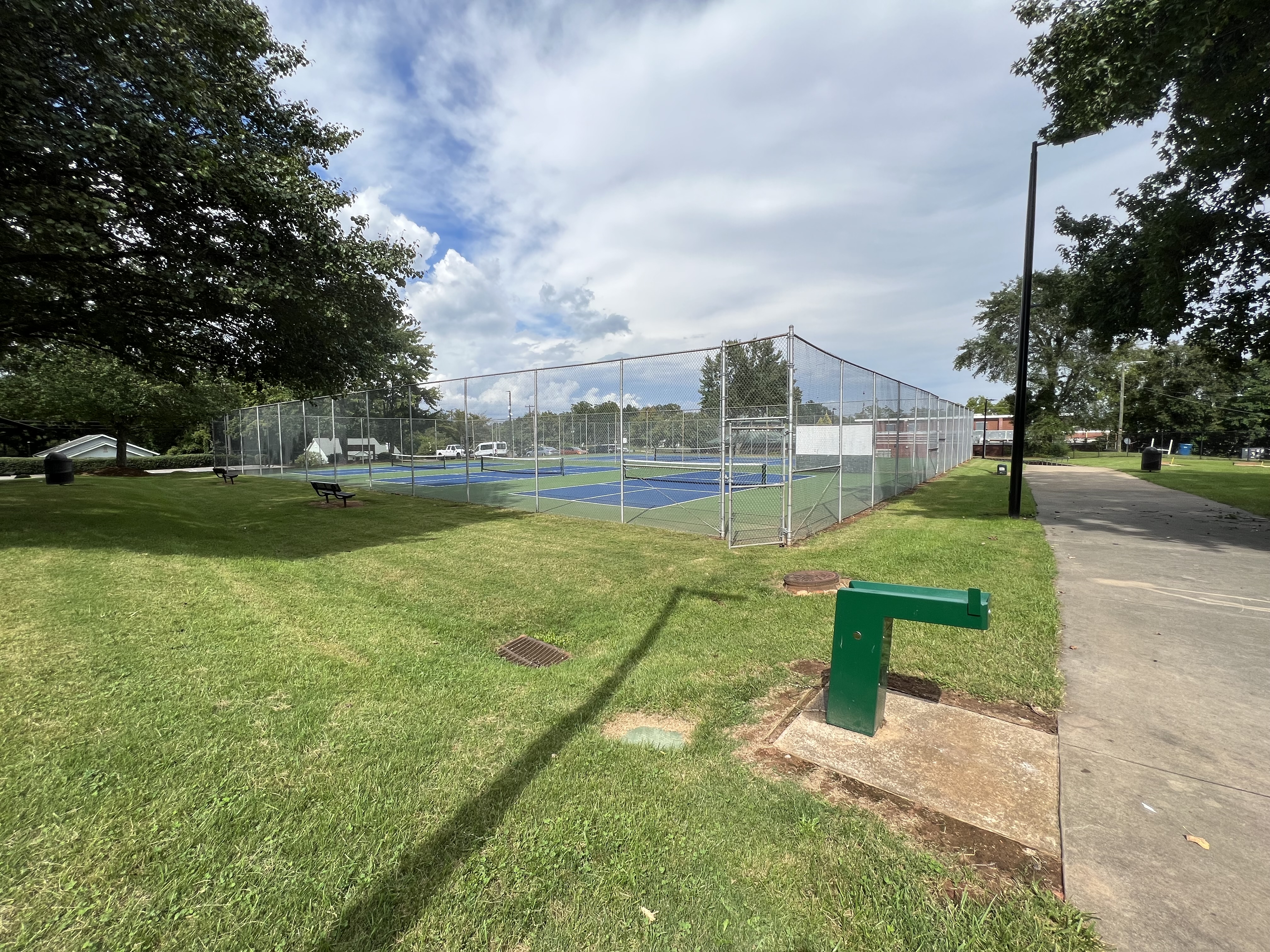 pickleball courts