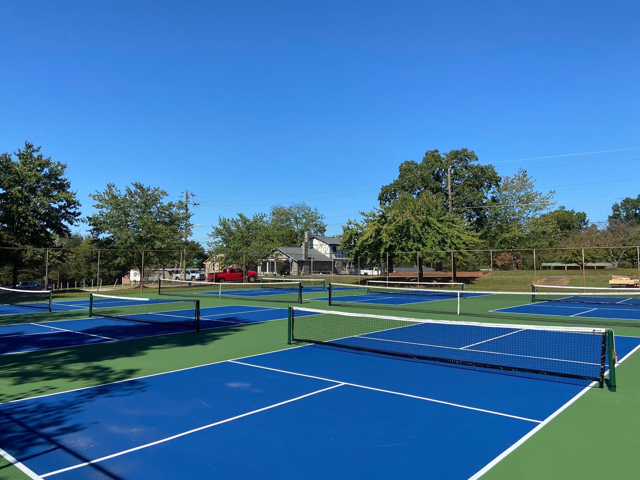 pickleball courts